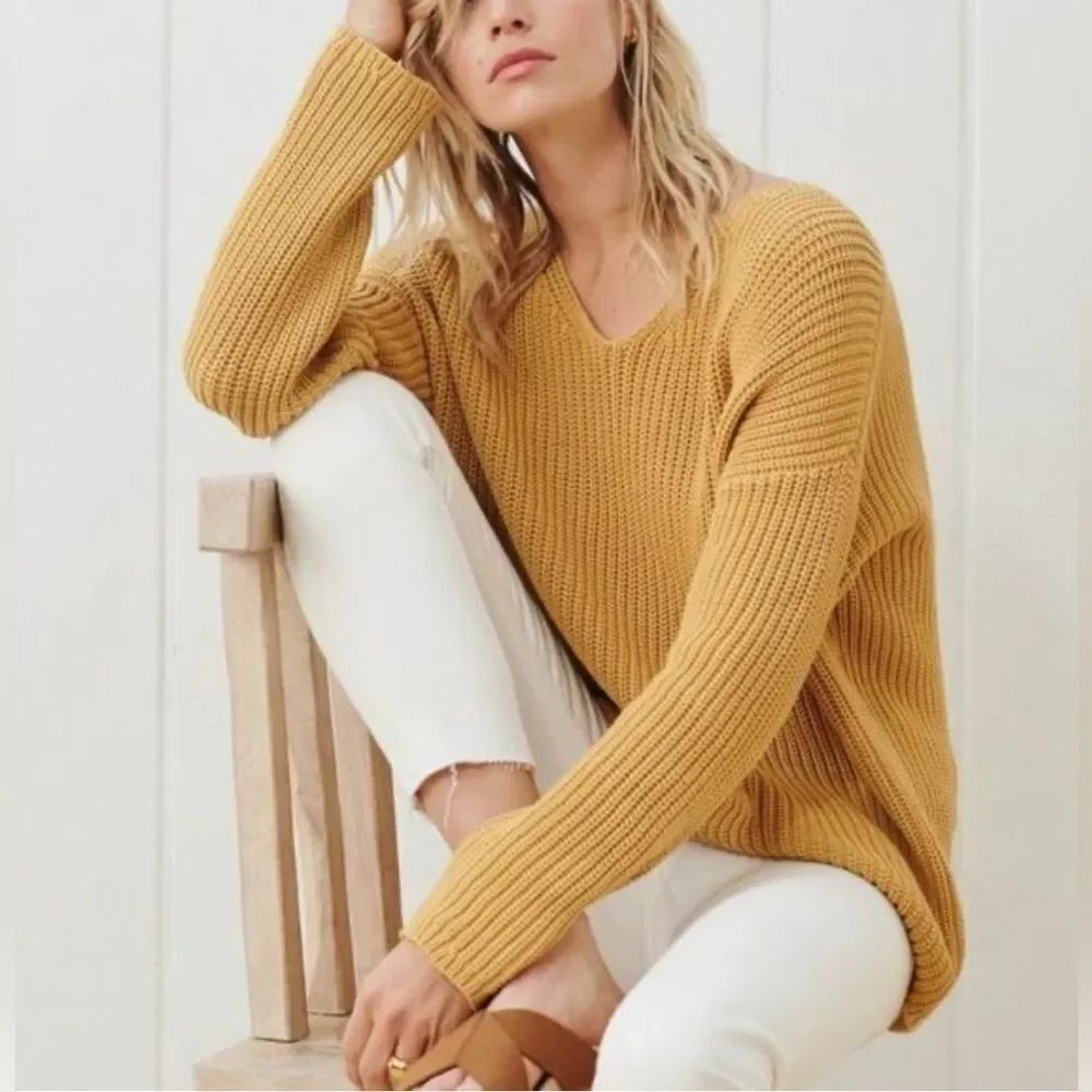 Jenni Kayne V-Neck Sweater NWOT